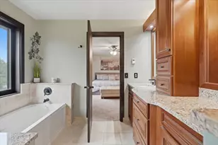 10057 Raleigh Ct, Woodbury, MN 55129 - Photo 21