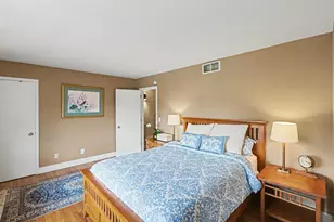 921 Dartmouth Ave SE, Minneapolis, MN 55414 - Photo 13