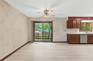 7738 Emerson Ave N, Brooklyn Park, MN 55444 - Photo 9
