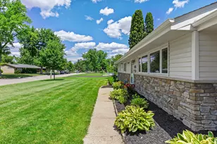 11041 Washburn Ave S, Bloomington, MN 55431 - Photo 27