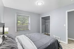 2304 Sheridan Ave N, Minneapolis, MN 55411 - Photo 13