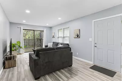 2304 Sheridan Avenue N, Minneapolis, MN 55411 - Photo 5