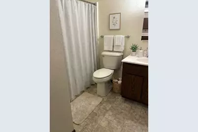 221 E Cavour Avenue, Fergus Falls, MN 56537 - Photo 11