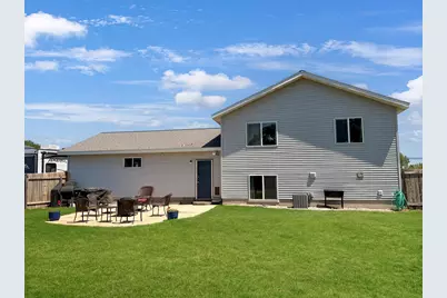 501 Darlene Drive, Marshall, MN 56258 - Photo 5