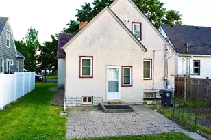 751 Cottage Ave E, Saint Paul, MN 55106 - Photo 5
