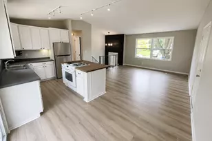 4653 152nd Ct, Apple Valley, MN 55124 - Photo 3