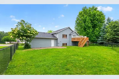 1734 Juniper Lane SW, Rochester, MN 55902 - Photo 3