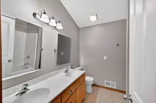 1734 Juniper Ln SW, Rochester, MN 55902 - Photo 11