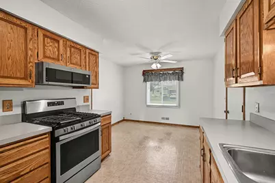 15632 Heywood Way, Apple Valley, MN 55124 - Photo 11