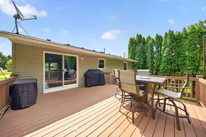 5023 25th Avenue NW, Rochester, MN 55901 - Photo 3