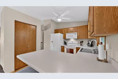 5023 25th Avenue NW, Rochester, MN 55901 - Photo 9
