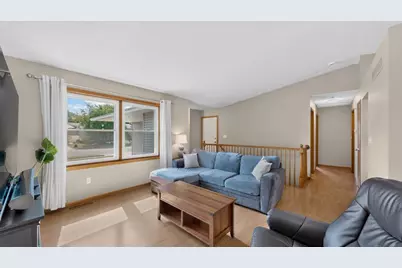 5023 25th Avenue NW, Rochester, MN 55901 - Photo 3