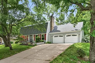 113 E 135th St, Burnsville, MN 55337 - Photo 1