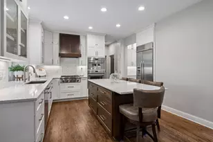9190 Victoria Dr, Eden Prairie, MN 55347 - Photo 9