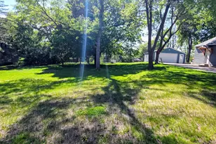 902 Quincy St, Alexandria, MN 56308 - Photo 23