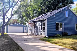 902 Quincy St, Alexandria, MN 56308 - Photo 5