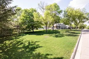 902 Quincy St, Alexandria, MN 56308 - Photo 17