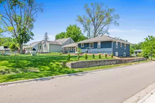 620 7th Street E, Chaska, MN 55318 - Photo 37