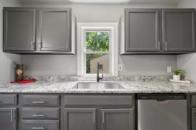 2328 Sheridan Avenue N, Minneapolis, MN 55411 - Photo 7