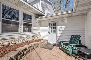 1812 Oakview Ln N, Plymouth, MN 55441 - Photo 37