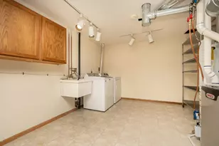 7024 W 113th St, Bloomington, MN 55438 - Photo 33