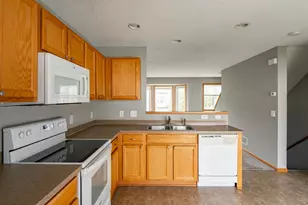 4960 Emmit Dr N, Hugo, MN 55038 - Photo 7