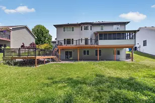 3057 Walter St, Maplewood, MN 55109 - Photo 3