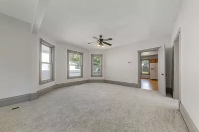 727 Division Street W, Faribault, MN 55021 - Photo 9