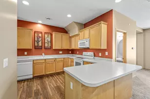 6637 Lamplight Dr, Albertville, MN 55301 - Photo 11