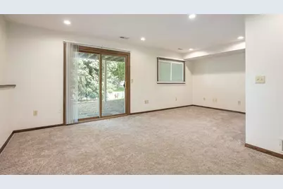 11106 Vessey Avenue S, Bloomington, MN 55437 - Photo 19