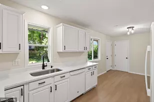 6601 Zealand Ave N, Brooklyn Park, MN 55428 - Photo 5