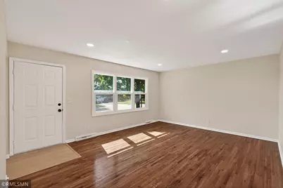6601 Zealand Avenue N, Brooklyn Park, MN 55428 - Photo 3