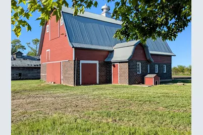 27600 County Road 18, Comfrey, MN 56019 - Photo 13