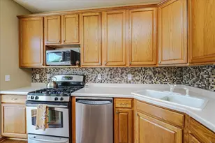 15826 Frisian Ln, Apple Valley, MN 55124 - Photo 13