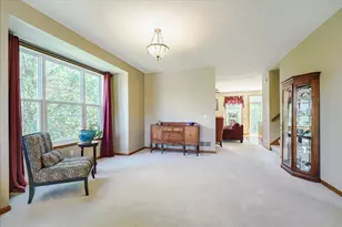 15826 Frisian Ln, Apple Valley, MN 55124 - Photo 5