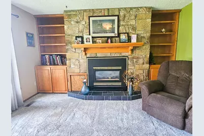 116 Nora Street E, Thief River Falls, MN 56701 - Photo 5