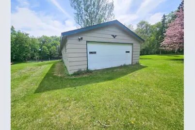 116 Nora Street E, Thief River Falls, MN 56701 - Photo 39