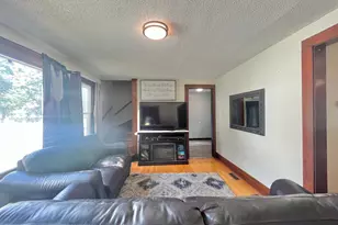 611 16th St SW, Willmar, MN 56201 - Photo 7