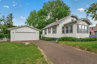 2719 16th Avenue E, North Saint Paul, MN 55109 - Photo 3