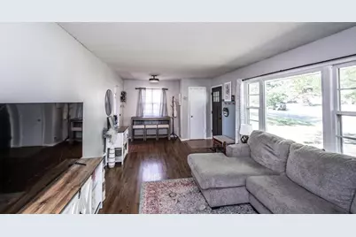 8507 Hadley Avenue S, Cottage Grove, MN 55016 - Photo 5
