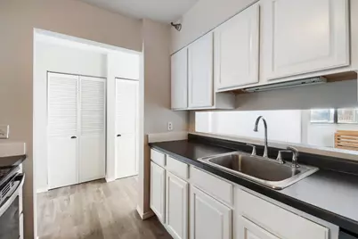 291 7th Street W #1702, Saint Paul, MN 55102 - Photo 11