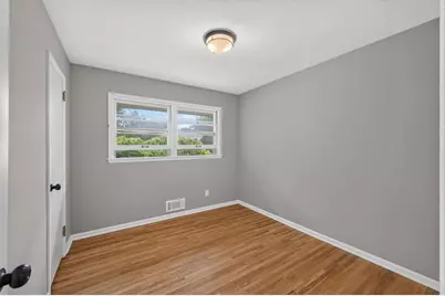 2742 Xenwood Avenue S, Saint Louis Park, MN 55416 - Photo 15