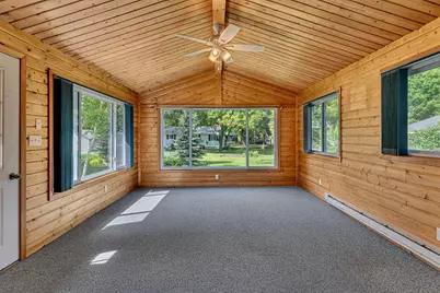 608 26th Avenue SW, Willmar, MN 56201 - Photo 9