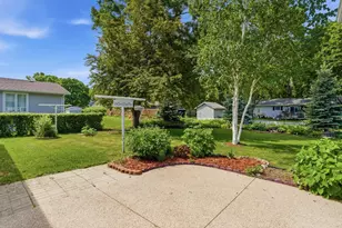 608 26th Ave SW, Willmar, MN 56201 - Photo 5