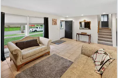 10204 Valley Forge Lane N, Maple Grove, MN 55369 - Photo 3