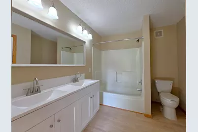 15358 Founders Lane #102, Apple Valley, MN 55124 - Photo 23
