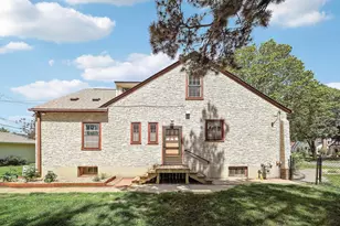 1525 Asbury St, Saint Paul, MN 55108 - Photo 39