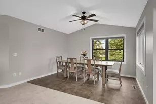 17550 Foxboro Ln, Lakeville, MN 55024 - Photo 11