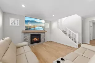 17940 Headwaters Dr, Lakeville, MN 55044 - Photo 9