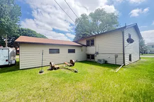 404 E 3rd St, Madison, MN 56256 - Photo 33
